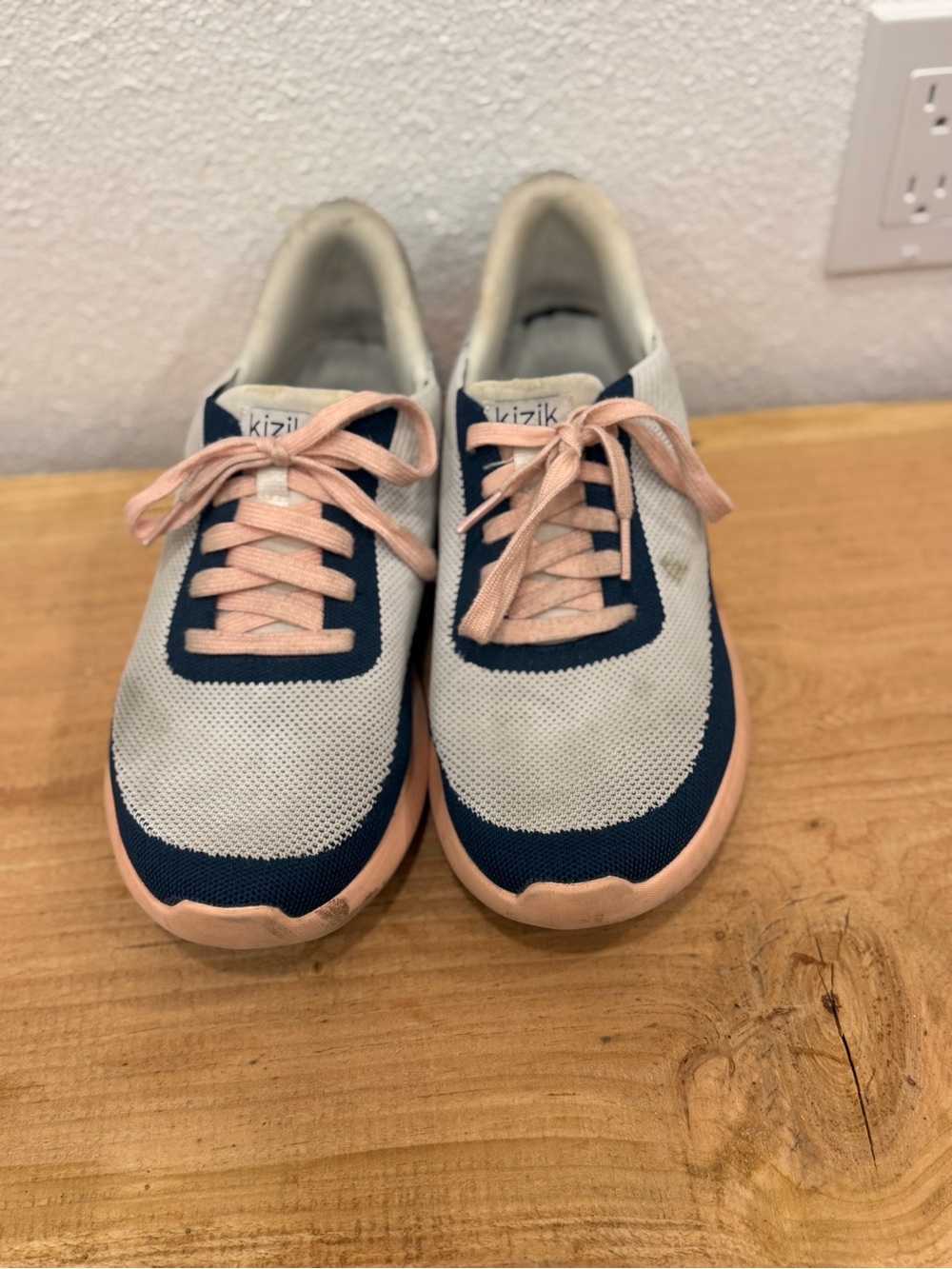 kizik Women’s Navy and Pink Athletic Shoes